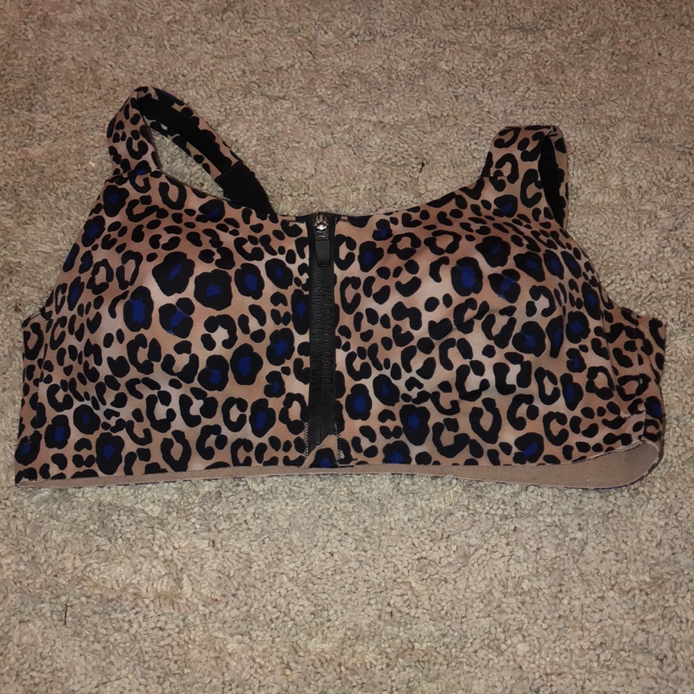Leopard 🐆 print high impact sports bra